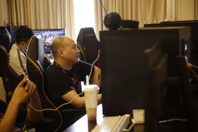 【战报】2021KPL春季赛常规赛第一轮W4D3，重庆QGhappy 1-3 KSG