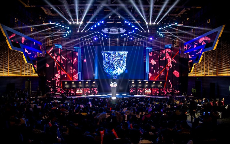 LGD Gaming 教练：状态太不稳定了，就希望下个赛季状态能稳点
