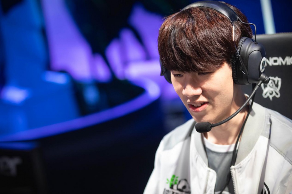 G2 Esports 在红牛主场2025的决赛中以3：0自信地击败了NRG，获得了比赛冠军头衔。