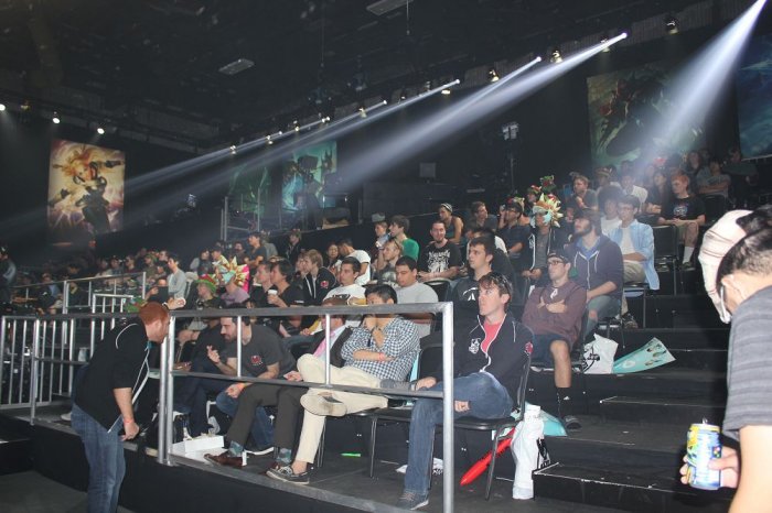 Mouz 是最后一支晋级 PGL Cluj-Napoca 2025 季后赛的队伍，击败了 Virtus.pro 。